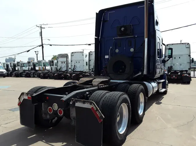 2017 FREIGHTLINER/MERCEDES CASCADIA 125