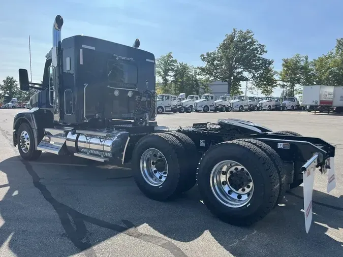 2025 Kenworth T680