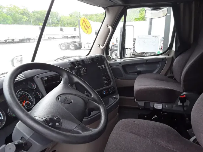 2019 FREIGHTLINER/MERCEDES CASCADIA 125