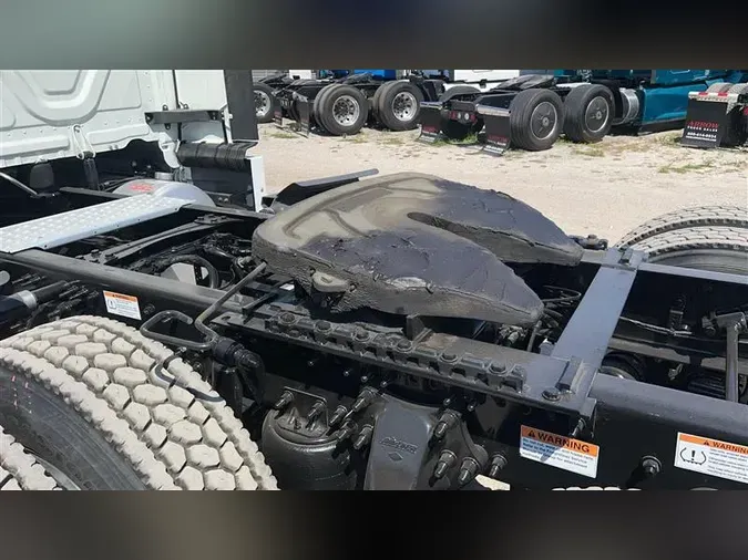 2020 FREIGHTLINER CA126