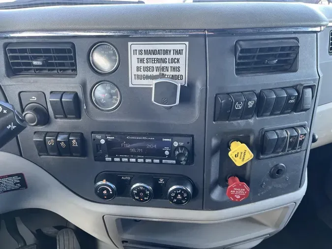 2022 Peterbilt 579