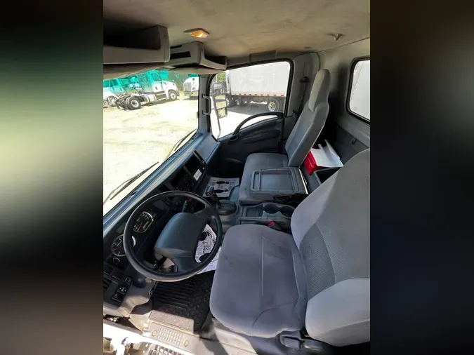 2019 ISUZU NPR HD