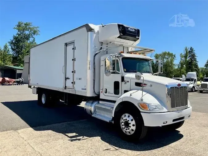 2017 PETERBILT 337