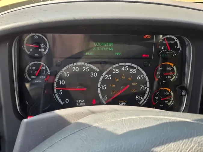 2019 FREIGHTLINER/MERCEDES M2 106