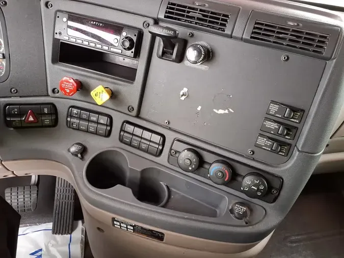 2019 FREIGHTLINER CASCADIA 125