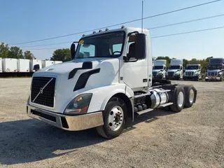 2017 VOLVO VNL64TRACTOR