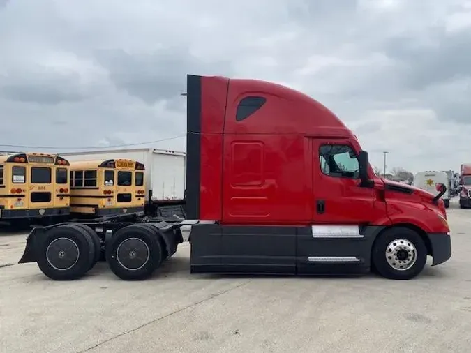 2021 Freightliner Cascadia