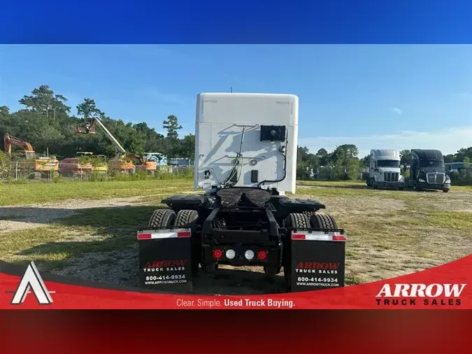 2022 KENWORTH T880
