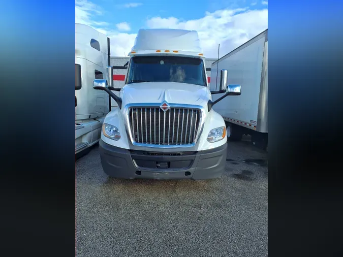 2019 NAVISTAR INTERNATIONAL LT625 SLPR CAB