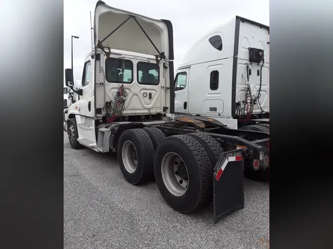 2018 FREIGHTLINER/MERCEDES CASCADIA 125