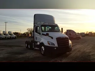 2020 Freightliner Cascadia 126