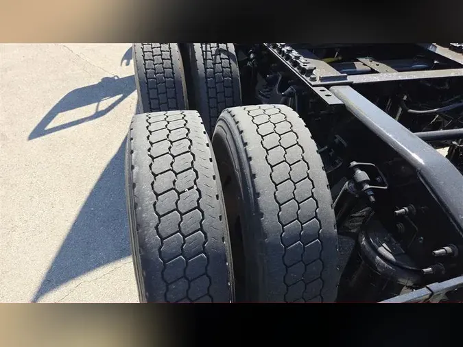 2018 INTERNATIONAL RH613