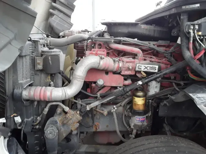 2022 NAVISTAR INTERNATIONAL LT625 DAYCAB T/A