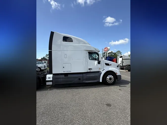 2020 Peterbilt 579