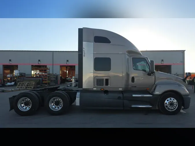 2022 International LT7d9ae197274878244688d0c897462d3b