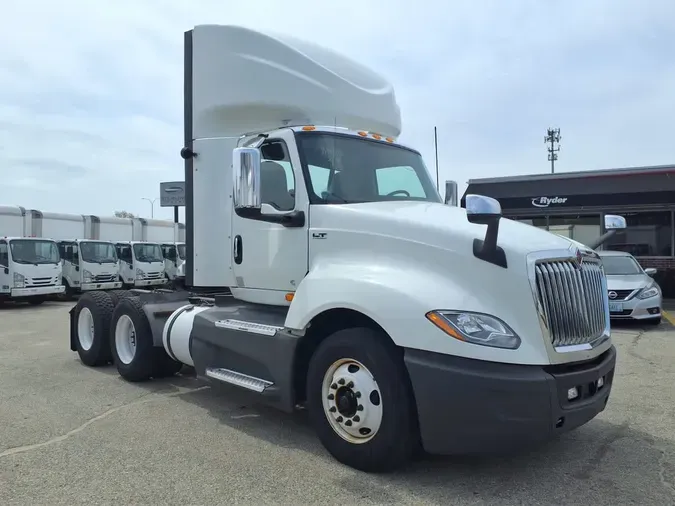 2018 NAVISTAR INTERNATIONAL LT625 DAYCAB T/A