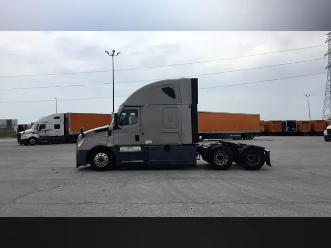 2023 Freightliner Cascadia 1267d9df83703972b188839bfa449e4a7aa