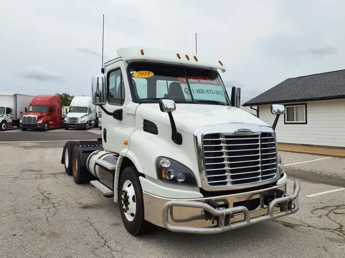2018 FREIGHTLINER/MERCEDES CASCADIA 113