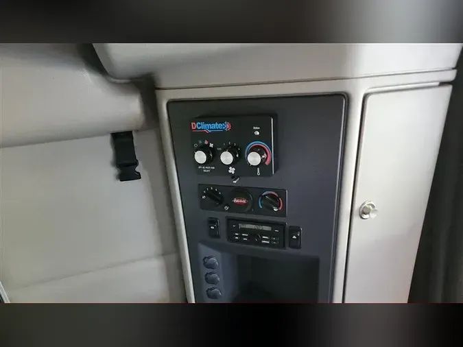 2021 PETERBILT 579