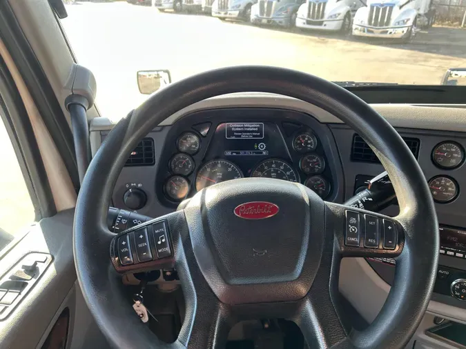 2021 Peterbilt 579