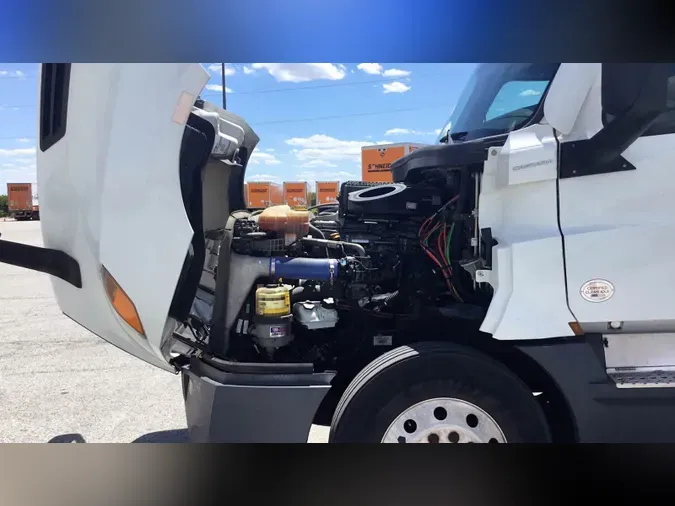 2023 Freightliner Cascadia 126
