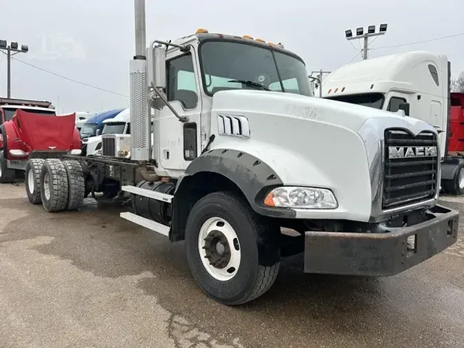 2005 MACK GRANITE CT713
