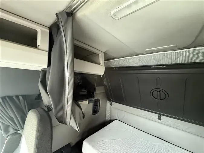 2019 FREIGHTLINER CASCADEVO1