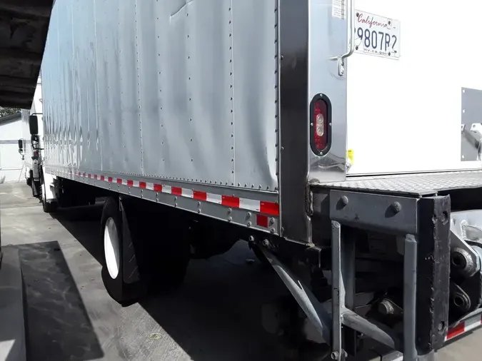 2019 FREIGHTLINER/MERCEDES M2 106