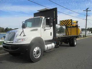 2017 INTERNATIONAL 4300