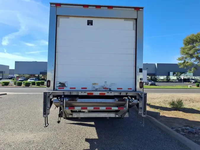2019 FREIGHTLINER/MERCEDES M2 106