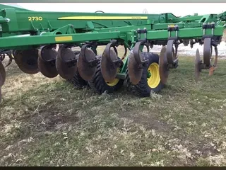 2015 John Deere 2730