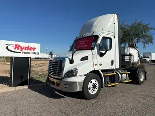 2017 FREIGHTLINER CASCADIA 113
