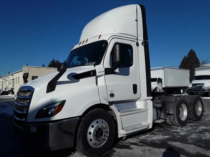 2020 FREIGHTLINER/MERCEDES NEW CASCADIA 1167db96ce7baa85e4f720d02df71e40725