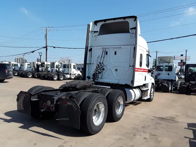 2017 FREIGHTLINER/MERCEDES CASCADIA 125