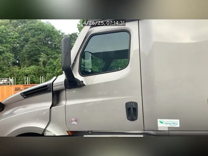2021 Freightliner Cascadia
