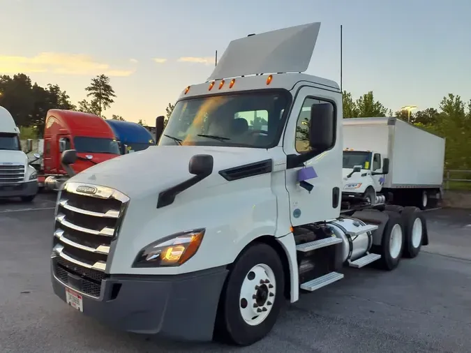 2019 FREIGHTLINER NEW CASCADIA PX12664