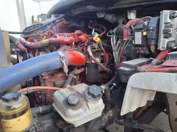 2021 FREIGHTLINER/MERCEDES M2 106