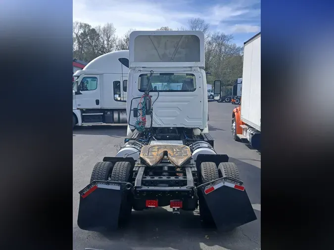 2019 NAVISTAR INTERNATIONAL RH613 DAYCAB S/A