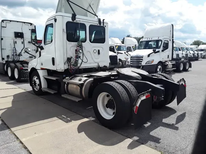 2020 FREIGHTLINER NEW CASCADIA 126