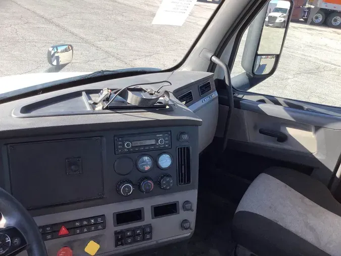 2020 Freightliner Cascadia 126