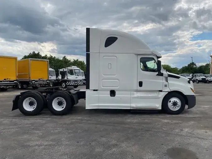 2020 Freightliner Cascadia