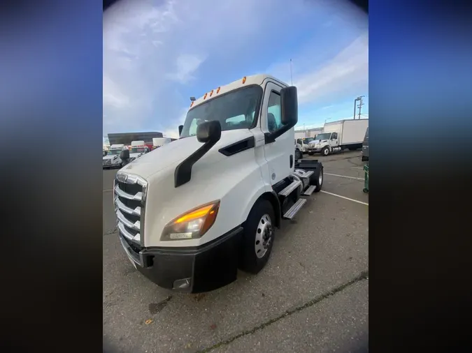 2020 FREIGHTLINER/MERCEDES NEW CASCADIA 1167ddab96035440a52aa218fcbf1d24080