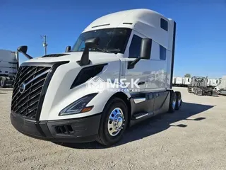 2026 VOLVO VNL64T860
