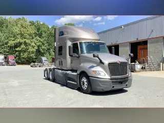 2022 International LT