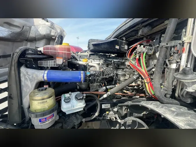 2022 Freightliner Cascadia 126