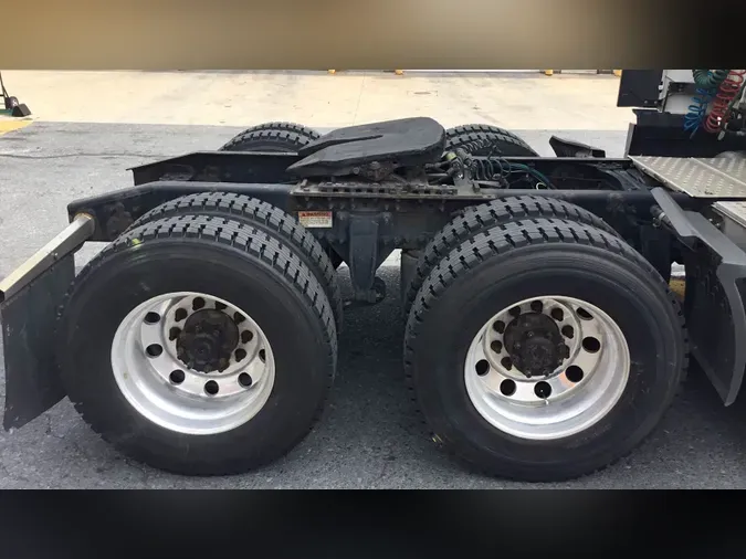 2022 Freightliner Cascadia 126