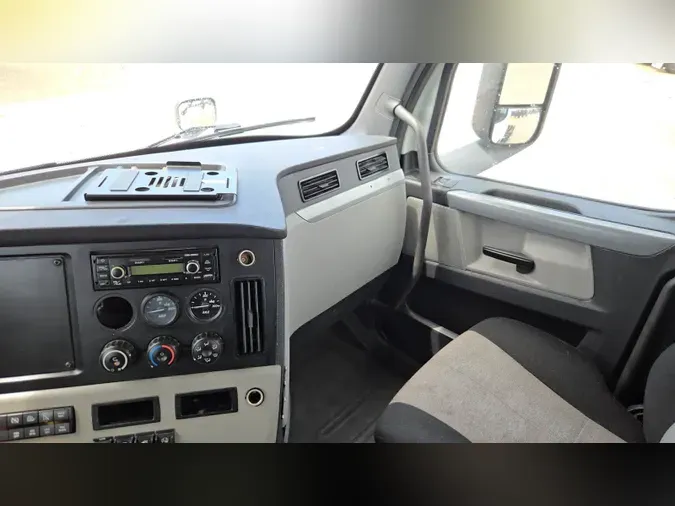 2019 Freightliner Cascadia 1267de4aa947f2b652bb1c4064379ea5a59