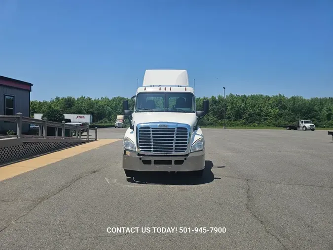 2018 FREIGHTLINER CASCADIA 125