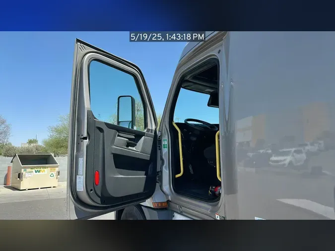 2023 Freightliner Cascadia