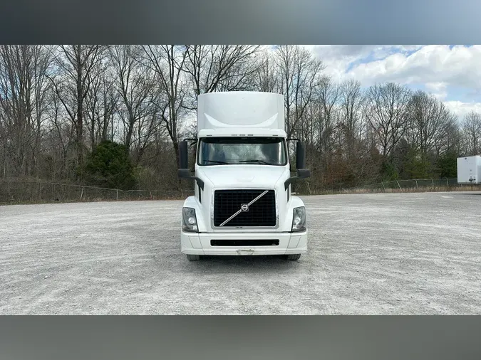 2015 Volvo VNL300